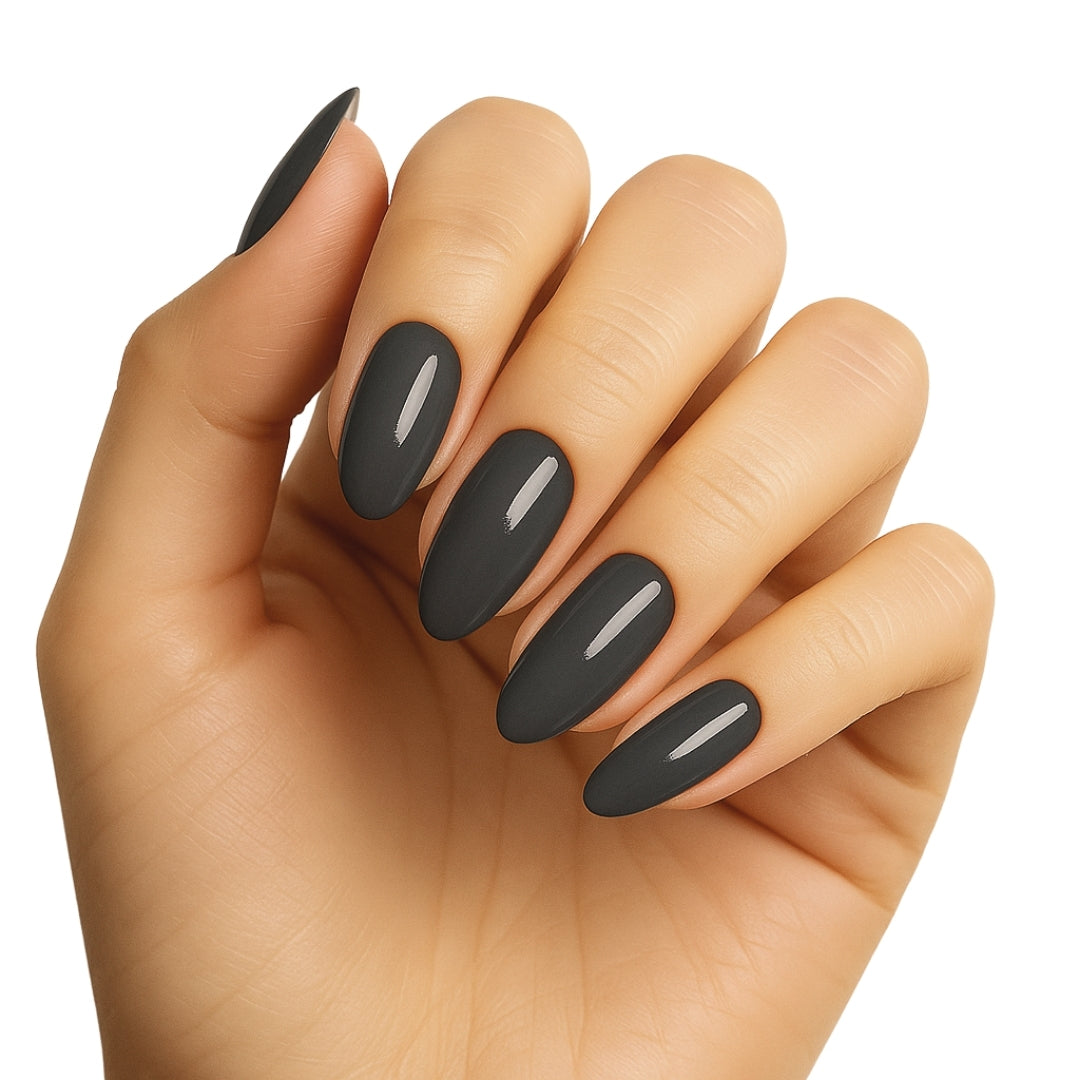 Studio Nails